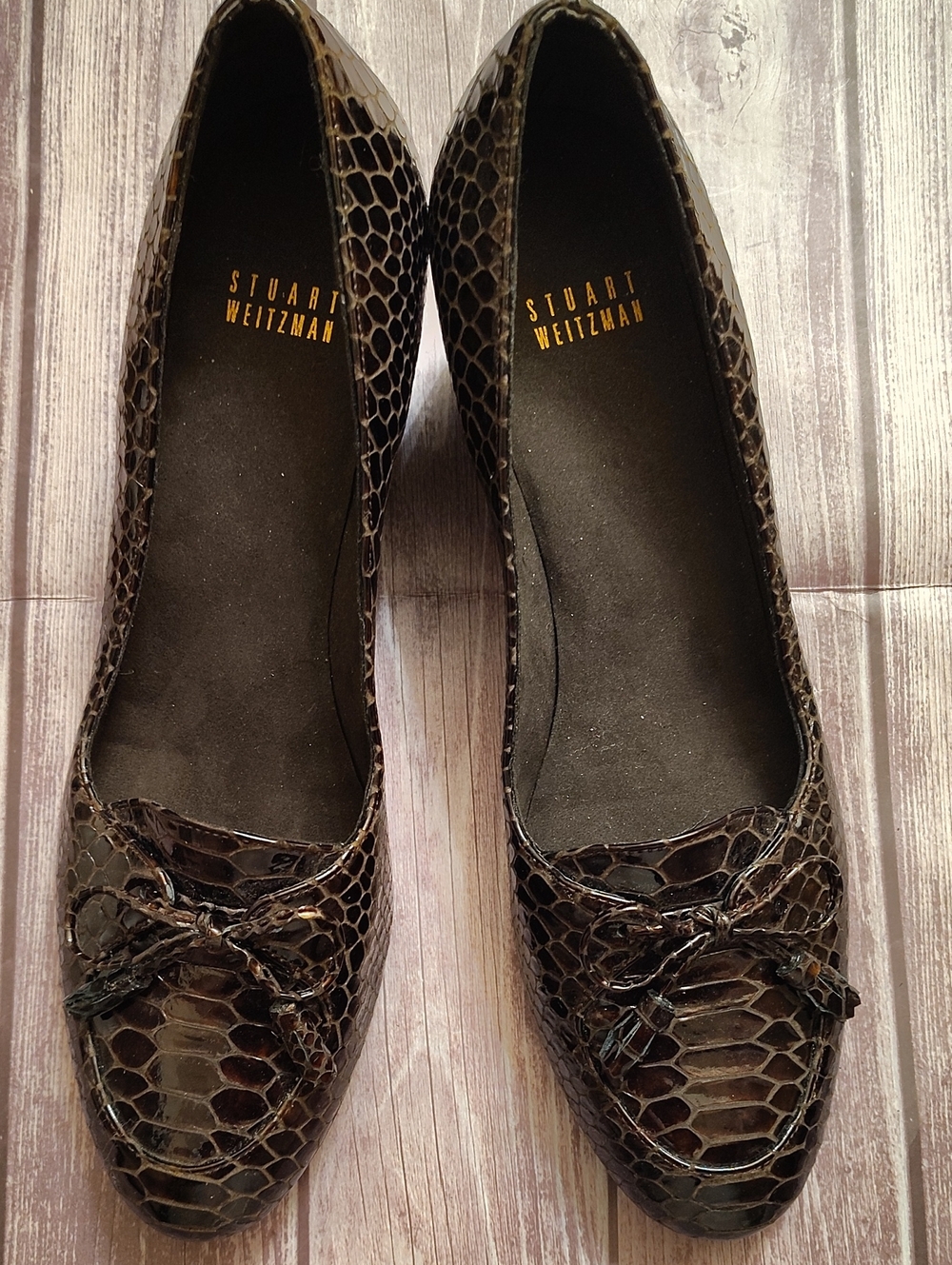 Stuart Weitzman Dark Brown Snakeskin Leather Flats with Bow